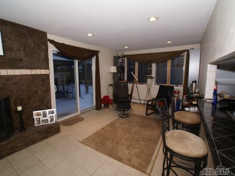 197 Crystal Brook Hollow Road, Port Jefferson Station, NY 11776